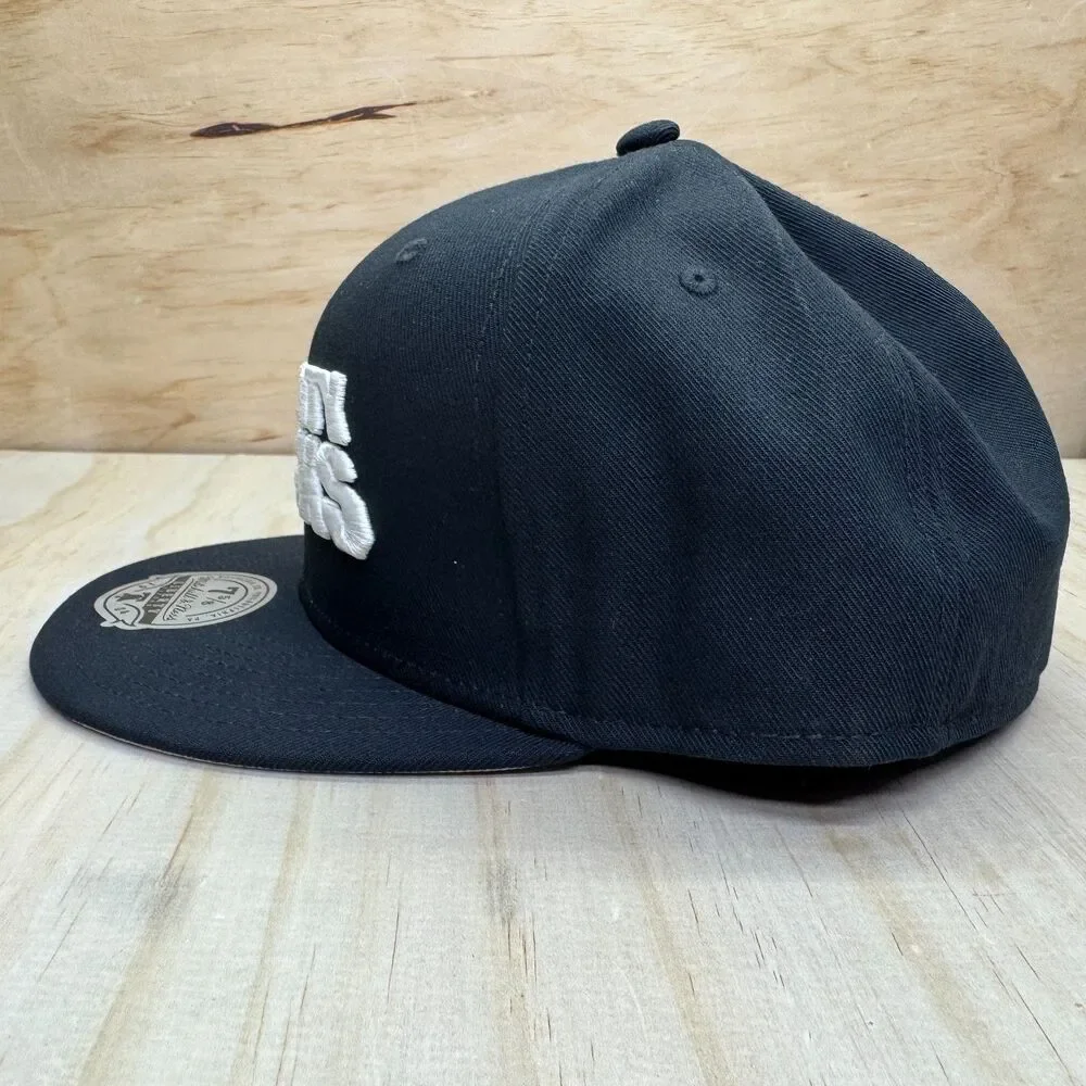 NEW Anaheim Ducks Mitchell & Ness Liberty Fitted Cap Hat Black White Sz 7 5/8